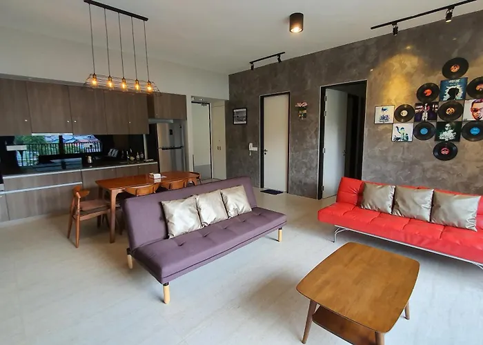 By The Sea Beach Luxury Resort - Batu Ferringhi