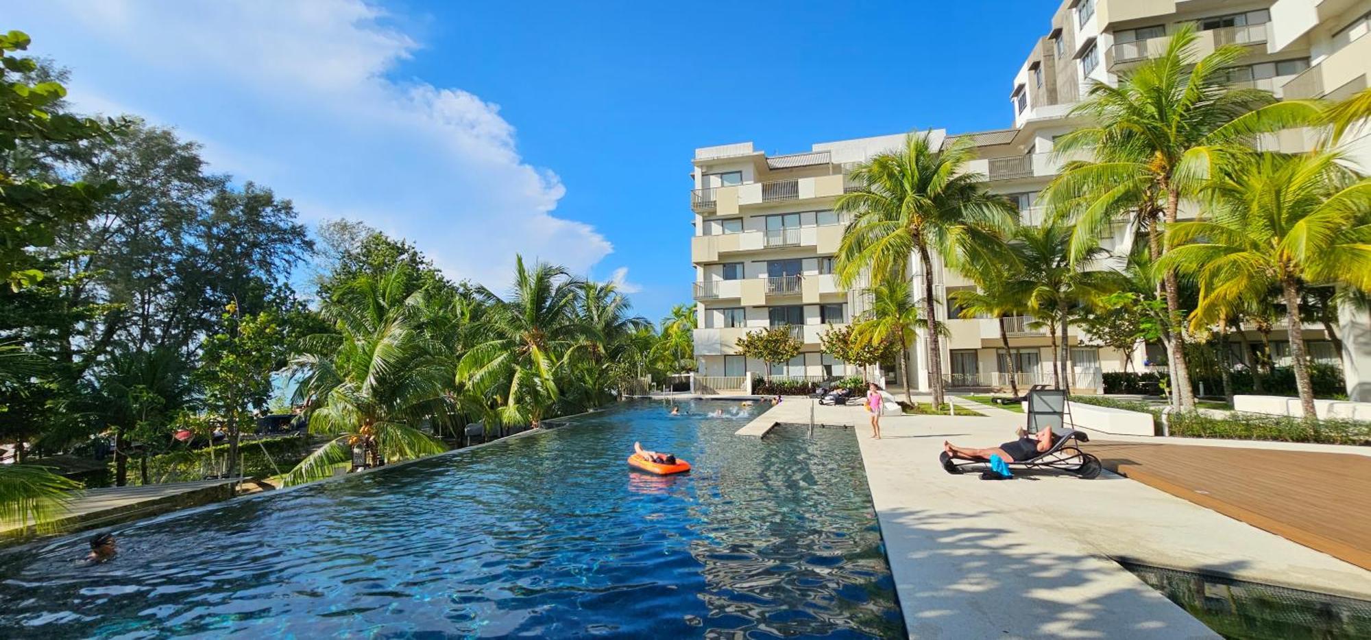 By The Sea Luxury - Batu Ferringhi