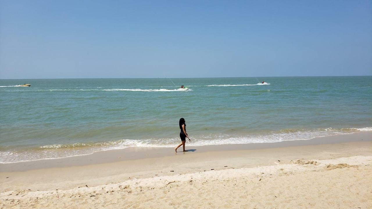 By The Sea Luxury - *