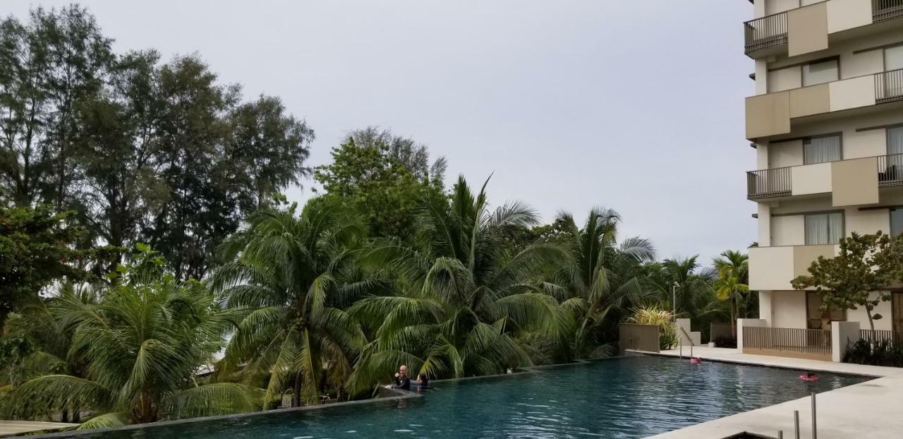 By The Sea Luxury - Batu Ferringhi