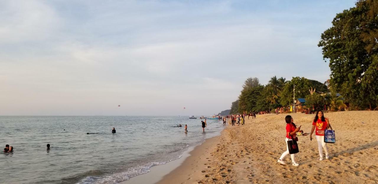 By The Sea Luxury - Batu Ferringhi